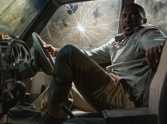 A bestia - Idris Elba a főszereplője a lüktető thrillernek, ami egy családról szól, akikre egy hatalmas, embergyűlölő, kóbor oroszlán vadászik!